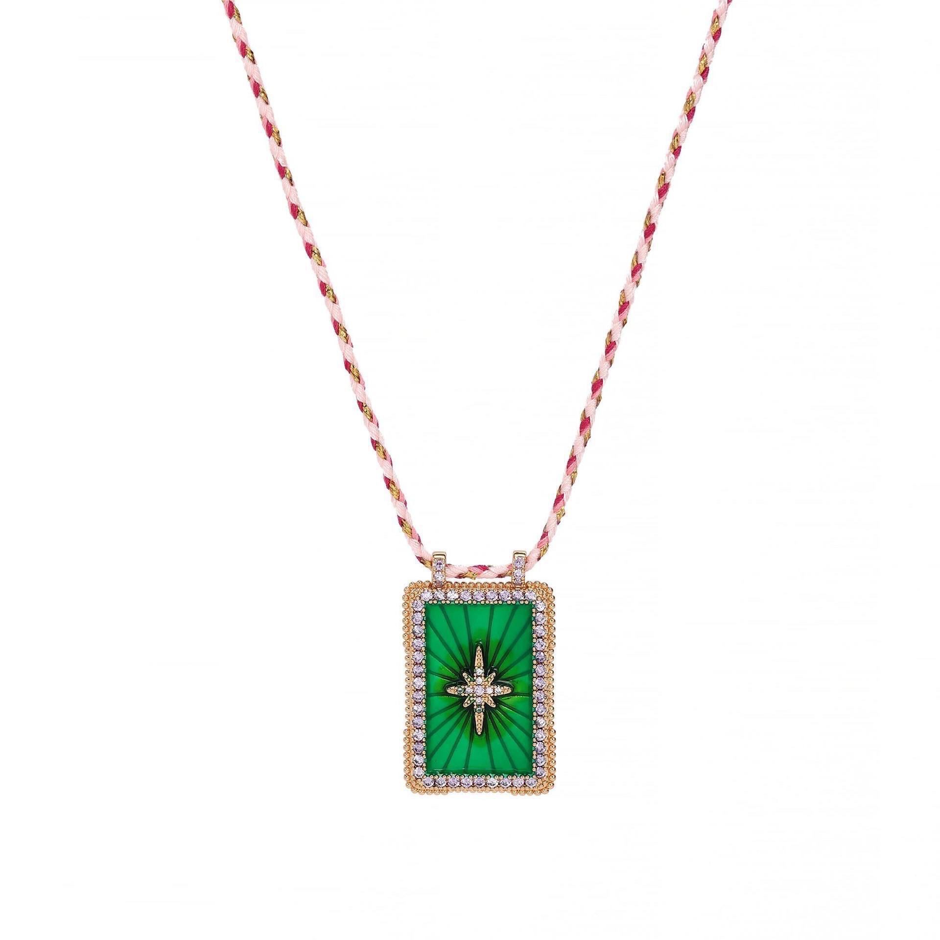 Aura Drop – Emerald Star